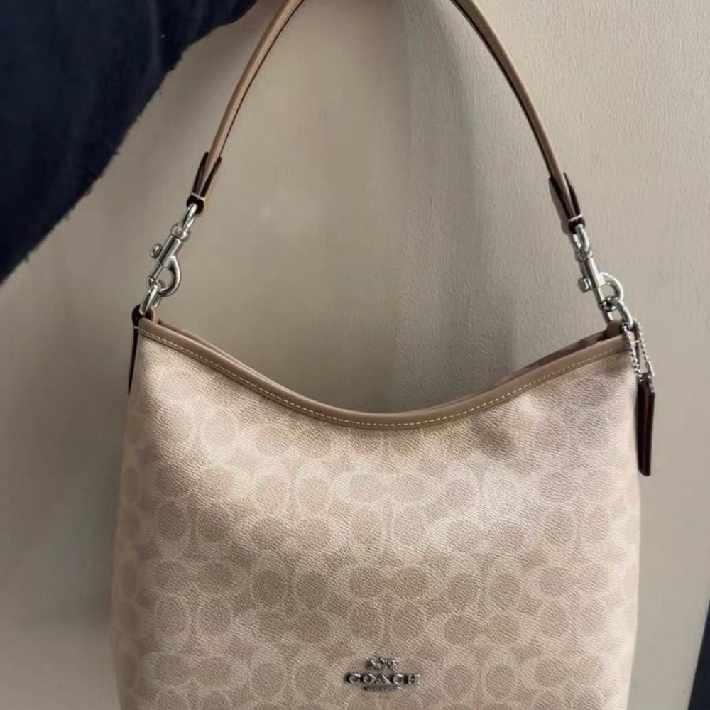 Coach shoulder bag